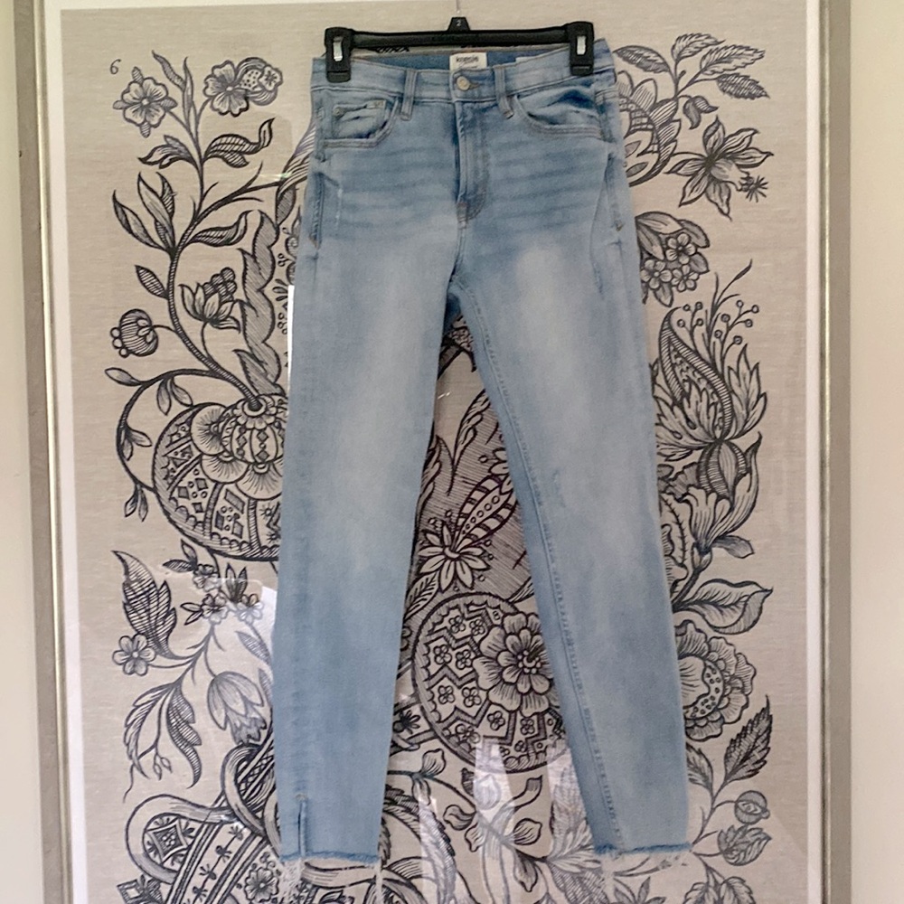 Kensie skinny jeans | size 4/27 | light wash
